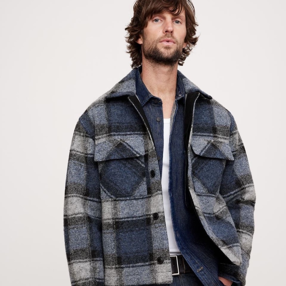 Banana Republic Men's Black and Gray Checkered Jacket